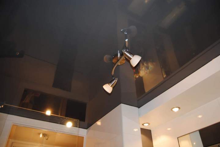 Peinture laque brillante Besançon